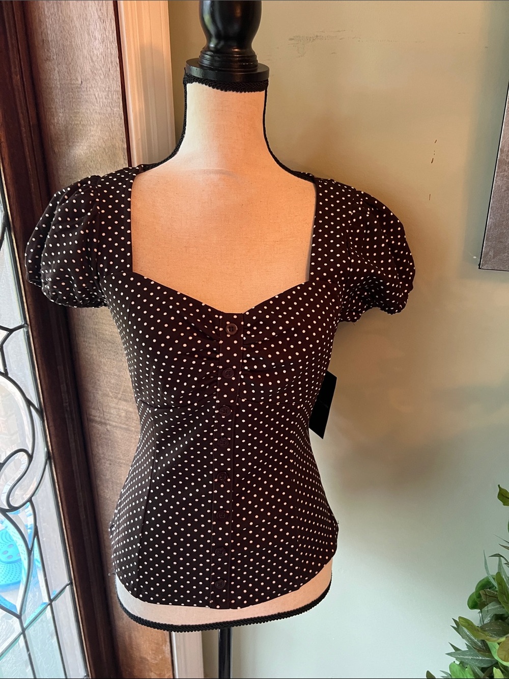 Women’s Brown Polka Dot Button-Front Sweetheart Top